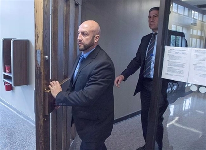 Trial told of woman's 'intense fear' alone in barracks with dozens of men | iNFOnews.ca Trial told of woman's 'intense fear' alone in barracks with dozens of men | iNFOnews.ca