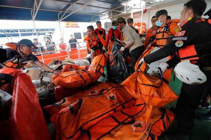 iN VIDEO: Previous flight of crashed Lion Air jet terrified passengers | iNFOnews.ca