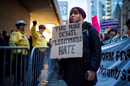12 charged after protest of debate featuring ex-Trump aide Steve Bannon | iNFOnews.ca