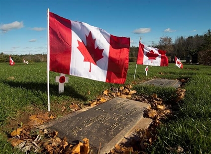 Canadians mark Remembrance Day, 100 years since end of First World War | iNFOnews.ca