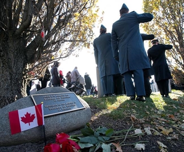 Canadians reflect on horror of First World War amid worries of today, tomorrow | iNFOnews.ca Canadians reflect on horror of First World War amid worries of today, tomorrow | iNFOnews.ca