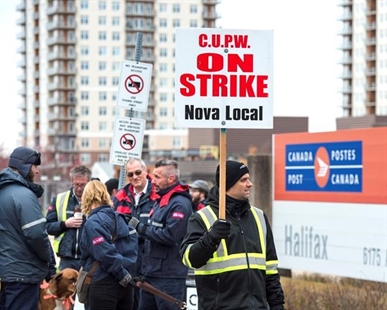 Fresh rotating postal strikes to cause delivery delays: Canada Post | iNFOnews.ca