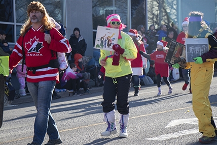Streets packed at Kamloops Santa Claus Parade | iNFOnews.ca