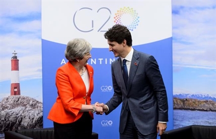 Trudeau demanded Vladimir Putin release imprisoned Ukrainian sailors | iNFOnews.ca