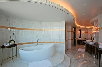 Espionage, ID theft? Myriad risks from stolen Marriott data | iNFOnews.ca