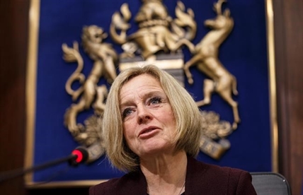 Put oil 'crisis' on first ministers agenda: Alberta, Saskatchewan premiers | iNFOnews.ca