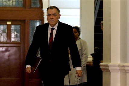 Speaker of B.C. legislature threatens to resign, calls situation a 'circus' | iNFOnews.ca