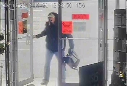 On the hunt for poppy fund thief | iNFOnews.ca