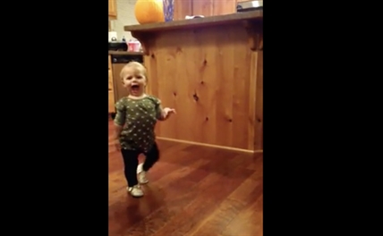 TRENDING NOW: Toddler imitates how pregnant mom walks | iNFOnews.ca