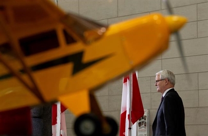 Agency proposes air passenger payments for delays, cancellations, damaged bags | iNFOnews.ca