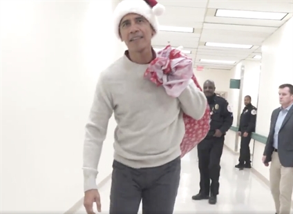 TRENDING NOW: Barack Obama brings holiday cheer to children's hospital | iNFOnews.ca