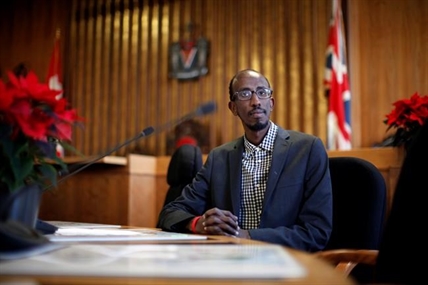 Somali refugee takes amazing road from refugee camps to Victoria city council | iNFOnews.ca
