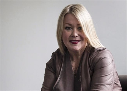 'Mom is gone': Jann Arden says her mother, who struggled with Alzheimer's disease, has died | iNFOnews.ca 'Mom is gone': Jann Arden says her mother, who struggled with Alzheimer's disease, has died | iNFOnews.ca