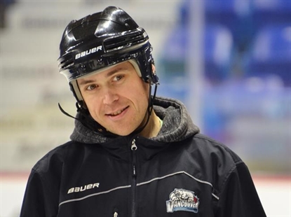 iN VIDEO: A Vancouver peewee hockey team makes a video to find their coach a kidney | iNFOnews.ca iN VIDEO: A Vancouver peewee hockey team makes a video to find their coach a kidney | iNFOnews.ca