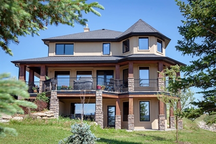 Woman offers luxury Alberta home for just $25 and a flair for the written word | iNFOnews.ca Woman offers luxury Alberta home for just $25 and a flair for the written word | iNFOnews.ca