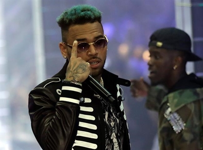 Singer Chris Brown detained in Paris after rape complaint | iNFOnews.ca