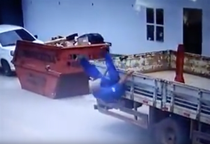 TRENDING NOW: Now that was a close call | iNFOnews.ca TRENDING NOW: Now that was a close call | iNFOnews.ca