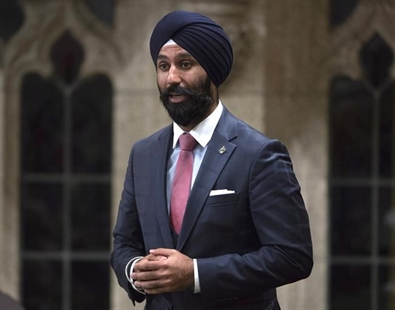 Former Liberal Raj Grewal says he's staying on as MP, says he has grown | iNFOnews.ca