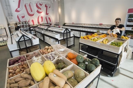 No-waste grocery stores not a garbage idea to help tackle food waste | iNFOnews.ca