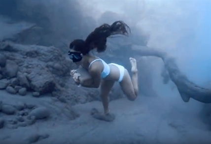 TRENDING NOW: Mind blowing run on ocean floor | iNFOnews.ca