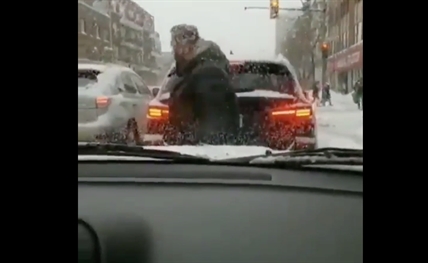 TRENDING NOW: Meanwhile, winter road rage in Canada | iNFOnews.ca TRENDING NOW: Meanwhile, winter road rage in Canada | iNFOnews.ca
