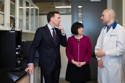 Expert panel says country needs new agency to oversee pharmacare program | iNFOnews.ca