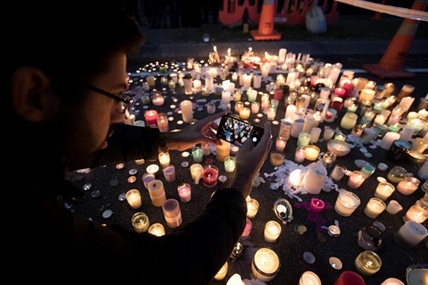 Defiant vigil starts healing in New Zealand after massacre | iNFOnews.ca Defiant vigil starts healing in New Zealand after massacre | iNFOnews.ca
