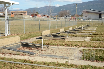 Aiming for the pin and hoping for a 'ringer' | iNFOnews.ca Aiming for the pin and hoping for a 'ringer' | iNFOnews.ca