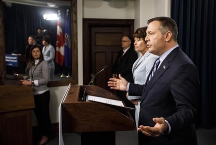 B.C. takes Alberta to court on law that could see gasoline exports cut | iNFOnews.ca B.C. takes Alberta to court on law that could see gasoline exports cut | iNFOnews.ca