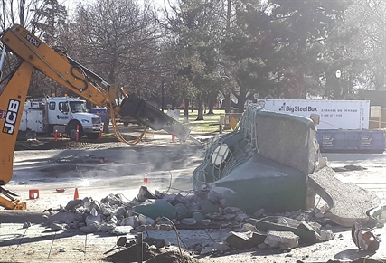 Ogopogo is gone and Kelowna's new water park looks finished | iNFOnews.ca Ogopogo is gone and Kelowna's new water park looks finished | iNFOnews.ca