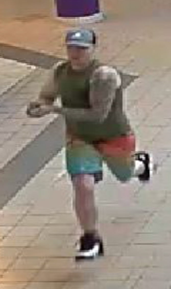 Man grabbed handfuls of jewelry and fled Penticton store | iNFOnews.ca
