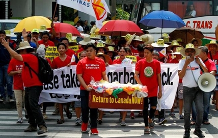 Experts call for ban on waste exports after Philippine garbage embarrassment | iNFOnews.ca