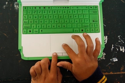 Avoid screen-use battles by setting rules early and before kids get phones: Canadian Pediatric Society | iNFOnews.ca