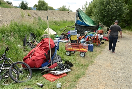 Vernon homeless couple get ready to move after eviction notice served | iNFOnews.ca