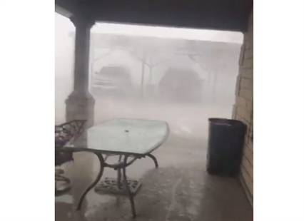 TRENDING NOW: Terrifying south Texas storm | iNFOnews.ca