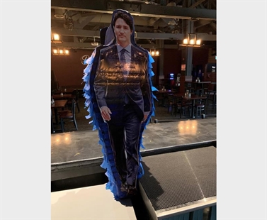 'Just in fun': Alberta bar owner doesn't regret stringing up Trudeau pinata | iNFOnews.ca