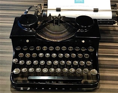 Clickety clack, let's look back: Typewriters return | iNFOnews.ca