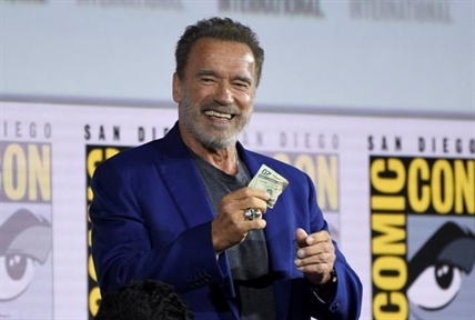 Hamilton, Schwarzenegger tease R-rated 'Terminator' sequel | iNFOnews.ca Hamilton, Schwarzenegger tease R-rated 'Terminator' sequel | iNFOnews.ca