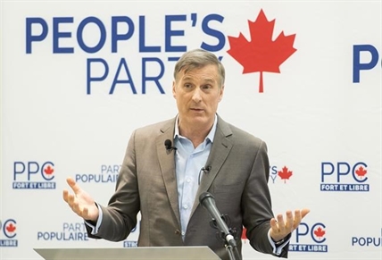 Bernier promises to cut immigration, build border fences in election platform speech | iNFOnews.ca Bernier promises to cut immigration, build border fences in election platform speech | iNFOnews.ca