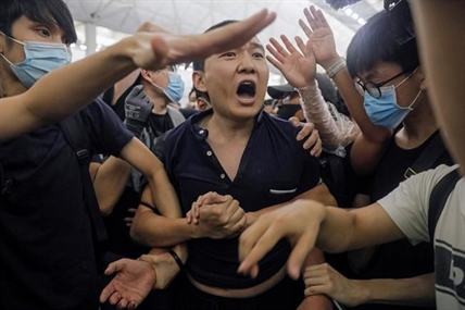 Canada warns about travel to Hong Kong, agrees with calls for peace | iNFOnews.ca