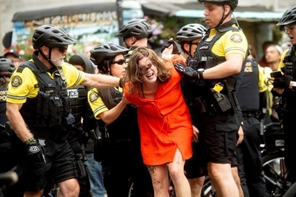'Ground zero': Portland remains focus of divided country | iNFOnews.ca 'Ground zero': Portland remains focus of divided country | iNFOnews.ca