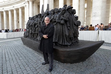 Canadian artist's sculpture of refugees unveiled by Pope Francis in Vatican City | iNFOnews.ca