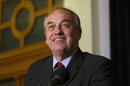 B.C. Green Leader Andrew Weaver steps aside, party to elect next leader in 2020 | iNFOnews.ca