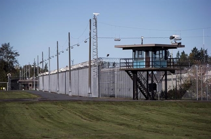 Prison needle use should be supervised to ensure safety, guards say | iNFOnews.ca