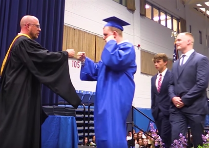 TRENDING NOW: Crowd goes silent for graduate with autism | iNFOnews.ca