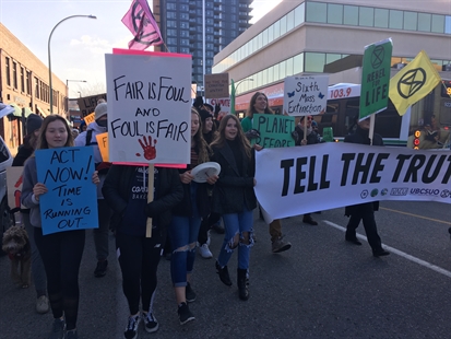 iN PHOTOS: Climate protesters back up downtown Kelowna traffic | iNFOnews.ca