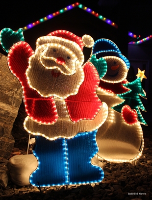 Luminous locations for Christmas light fans | iNFOnews.ca