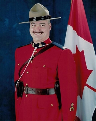 Mountie who died in Winnipeg crash was father of three and hockey volunteer | iNFOnews.ca Mountie who died in Winnipeg crash was father of three and hockey volunteer | iNFOnews.ca