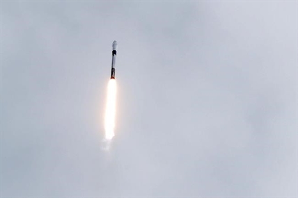 SpaceX launches, destroys rocket in astronaut escape test | iNFOnews.ca SpaceX launches, destroys rocket in astronaut escape test | iNFOnews.ca
