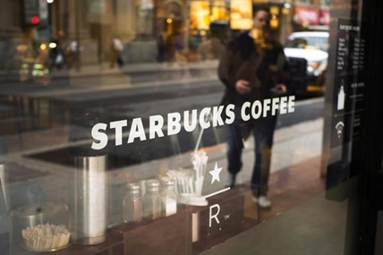 Starbucks bans use of reusable coffee mugs over fears of novel coronavirus spreading | iNFOnews.ca Starbucks bans use of reusable coffee mugs over fears of novel coronavirus spreading | iNFOnews.ca